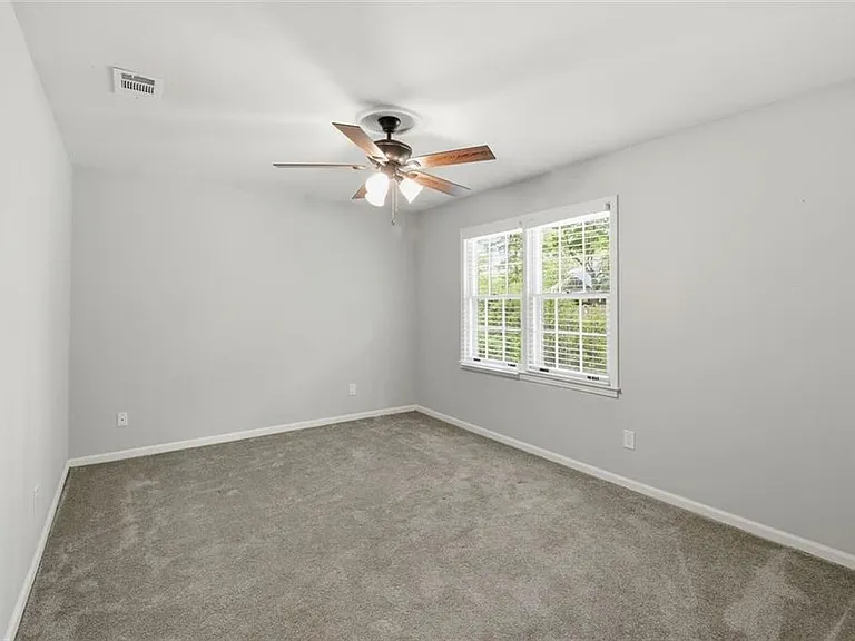435 Stonebridge Dr — Photo 29