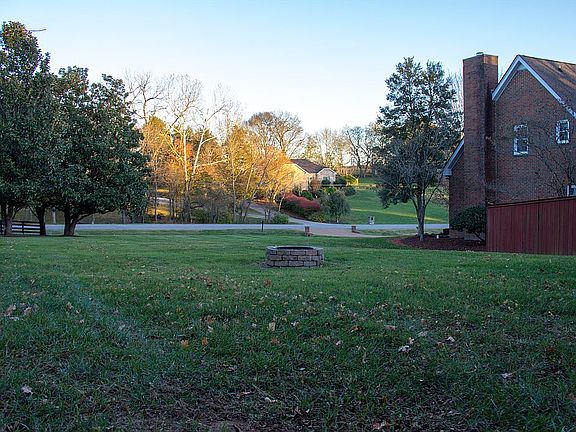 5th image of 4001 Oxford Glen Dr