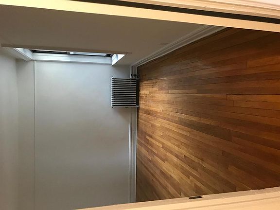 5th image of 537 Ovington Ave APT C4