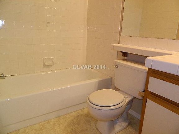 5th image of 1654 Cloister Ave