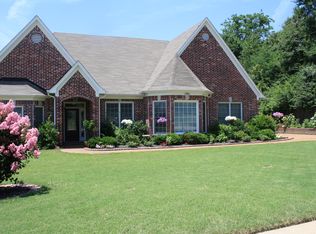 1741 Berryhill Rd, Cordova, TN 38016