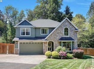 16501 Oak Valley Dr, Oregon City, OR 97045