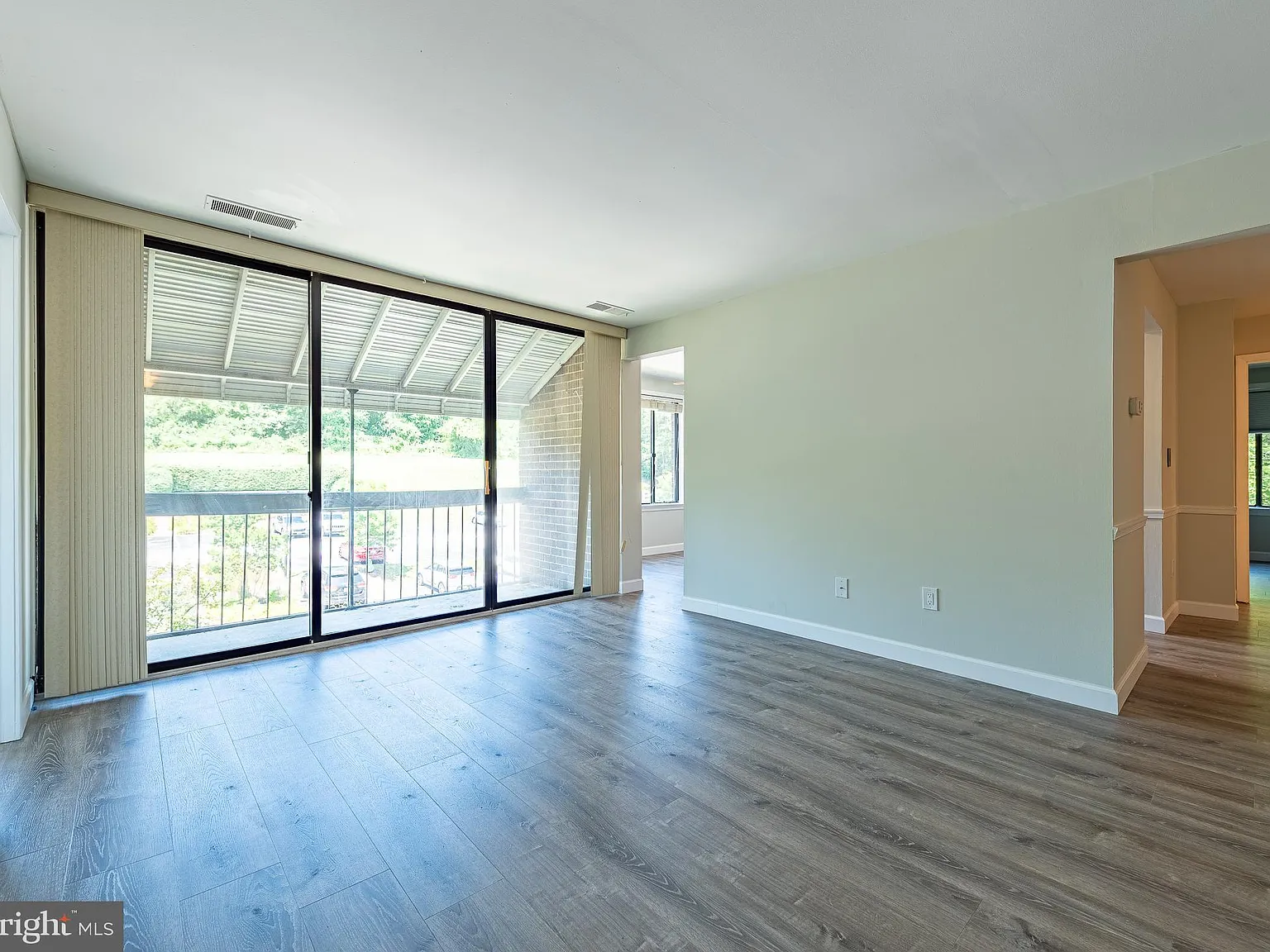 2 bed, 895 sqft, $1,850 — Photo 4