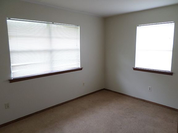 5th image of 307 N Inglewood Ave APT 8
