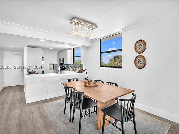 5th image of 8437 Forest Hills #304