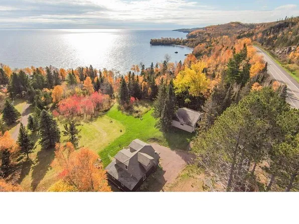 6076 Highway 61, Silver Bay, MN 55614