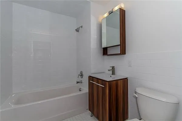 Rented by Avenue Sotheby's International Realty | media 18