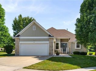 4201 SW Homestead Ct, Lees Summit, MO 64082