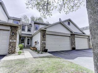 7952 Everest Ln N, Maple Grove, MN 55311