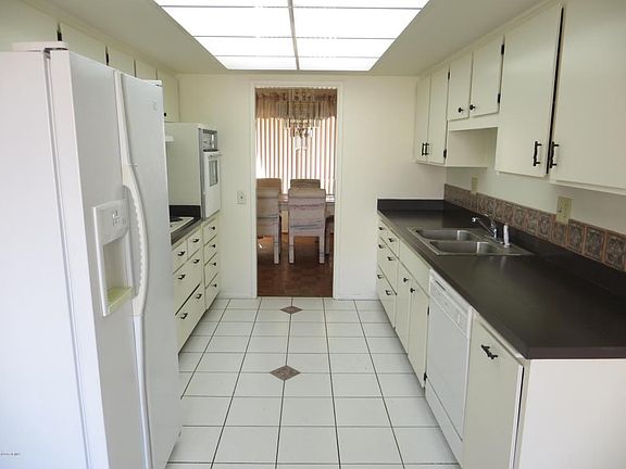 5th image of 9423 W Brokenstone Dr