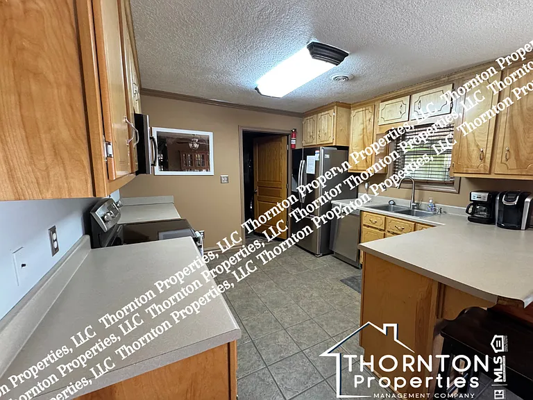 1014 Buck Island Rd — Photo 4