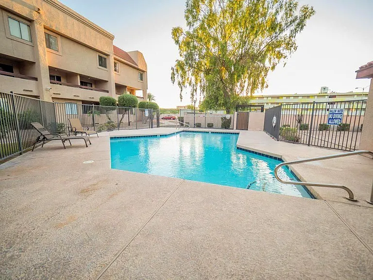 Community pool