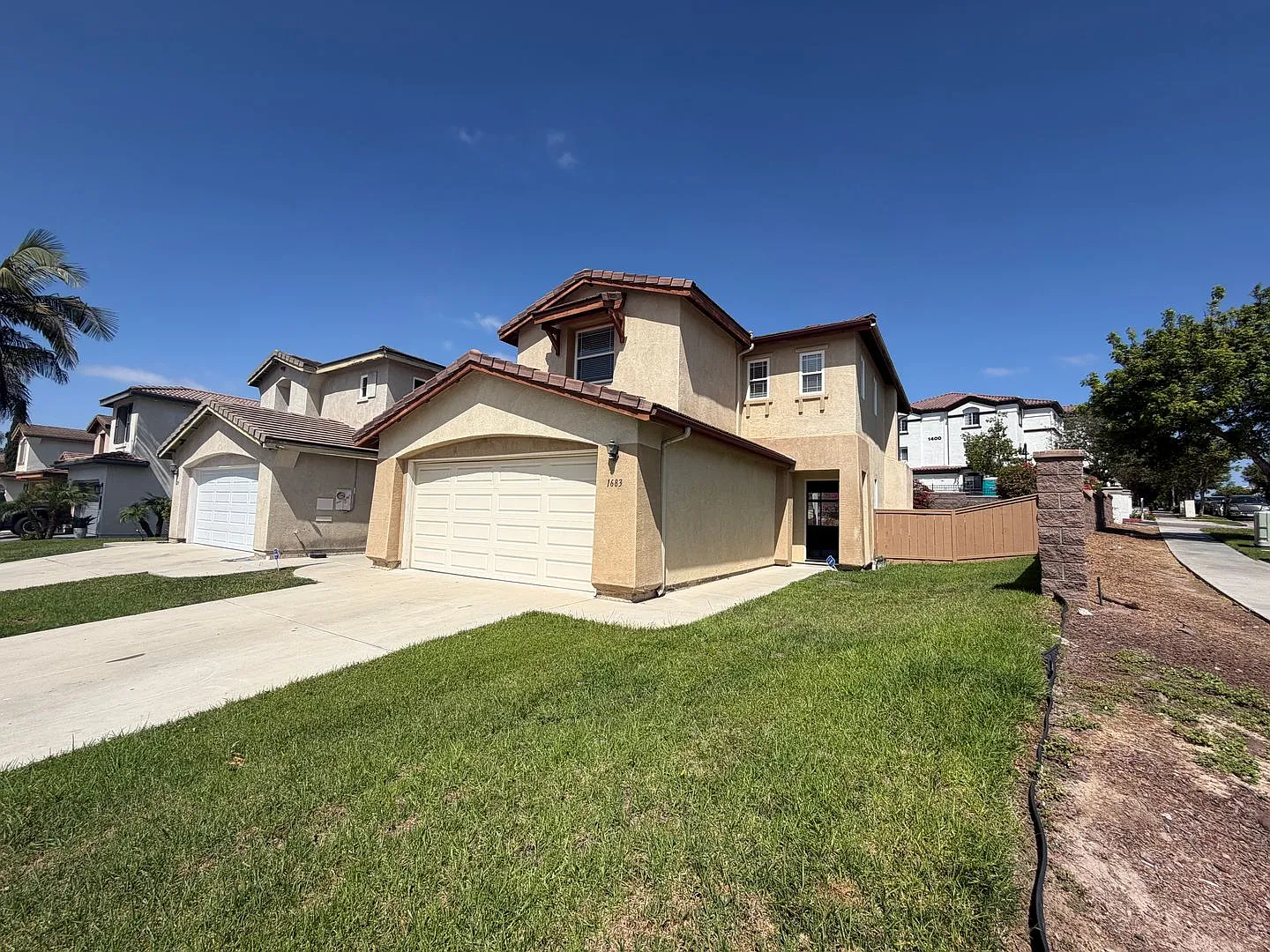 Spacious 3BR + Loft Chula Vista Home with Park Views & 2-Car Garage — Photo 2