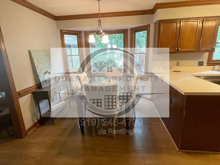 639 Greenwood Cir — Photo 3