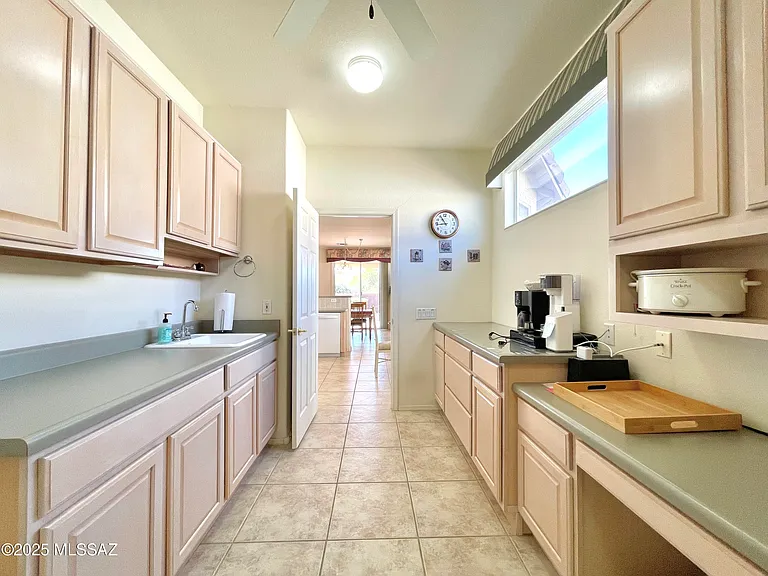 9524 N Twinkling Shadows Way — Photo 13