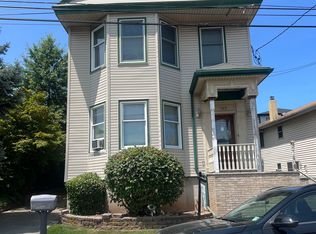 703 3rd St, Secaucus, NJ 07094