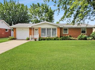 1601 Bell Ave, Mattoon, IL 61938