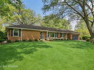 114 Howe Ter, Barrington, IL 60010