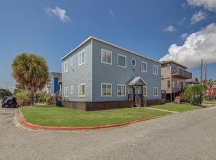1017 11th St #2, Galveston, TX 77550