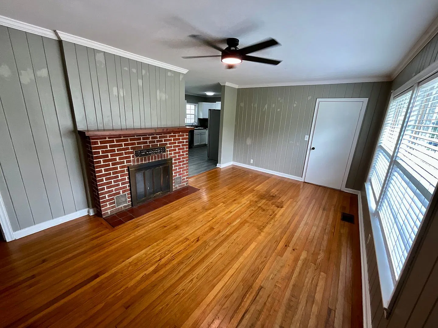 Adorable 2/1 Brick Home in Marianna — Photo 2