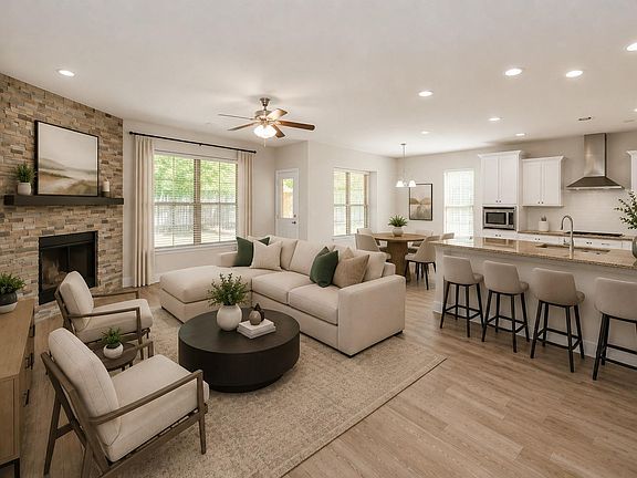 3rd image of 143 W Wading Pond Cir