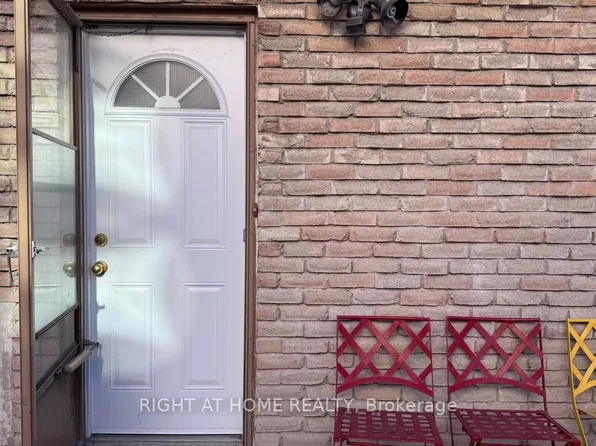 24 Jondan Cres #Basement, Markham, ON L3T 3Z5