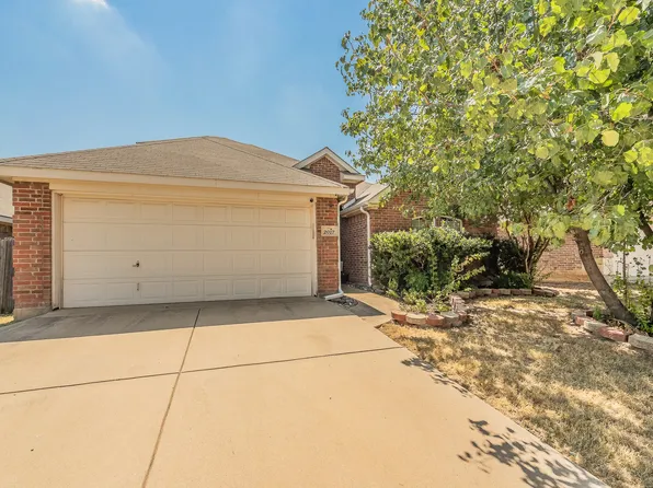 2017 Graham Ranch Rd, Fort Worth, TX 76134