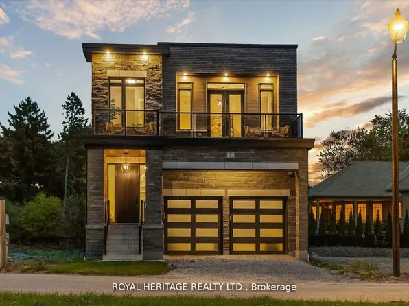 7 Inverlynn Way, Whitby, ON L1N 0N8