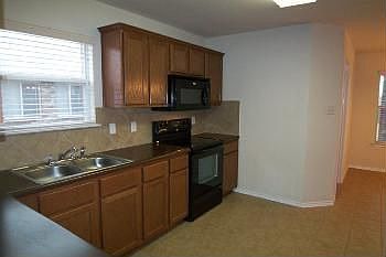 4th image of 5321 Birmingham Ct