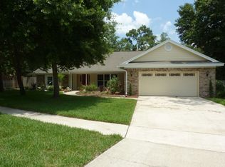 1009 Creeks Bend Dr, Sanford, FL 32707