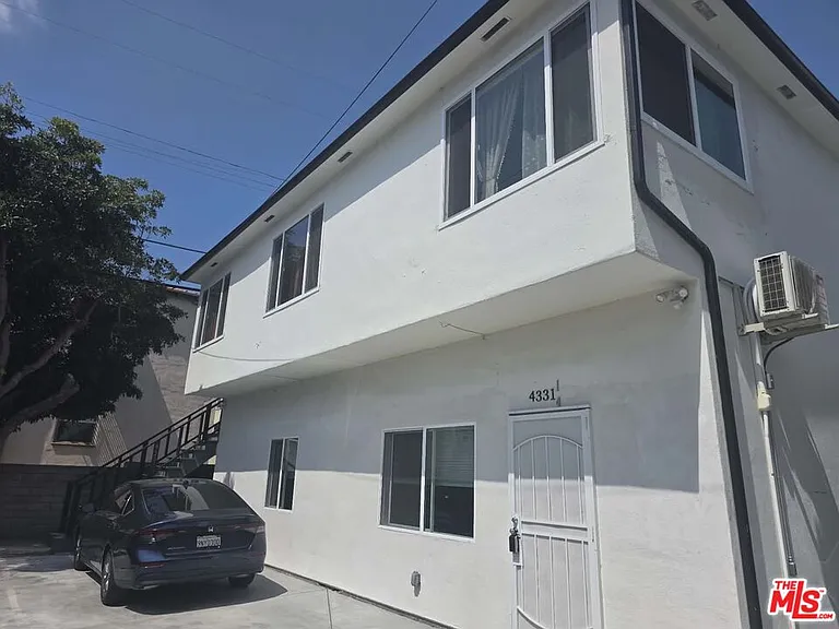 4233 Avocado St — Photo 8