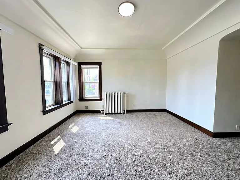 812 State St — Photo 5