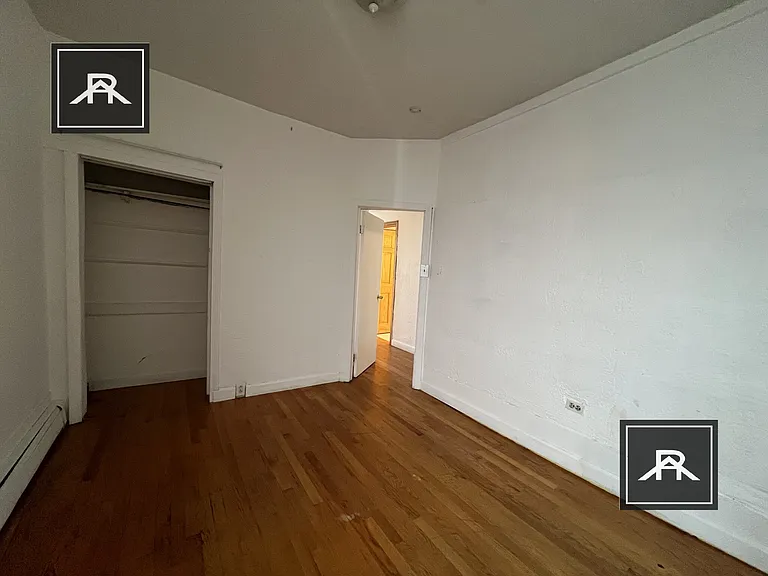 846 Huntington Ave #3 — Photo 4