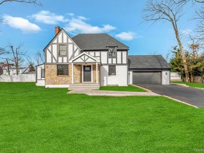 15 Bayview Street E, Massapequa, NY, 11758