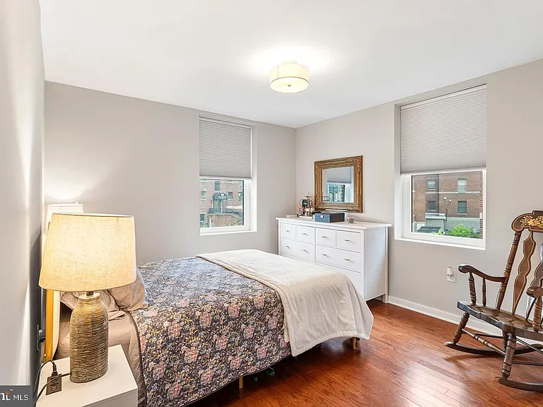 55 M St NW #202 — Photo 9