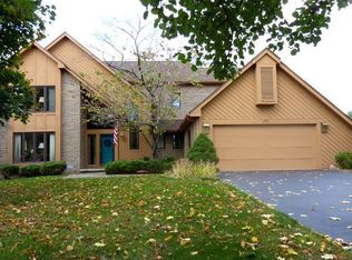 26 Valewood Run, Penfield, NY 14526