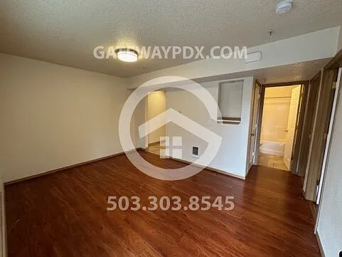 5655 SE 123rd Ave — Photo 3