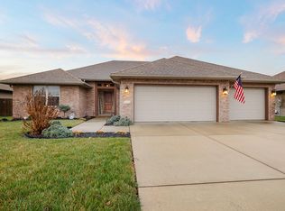 372 E Lombardy Dr, Republic, MO 65738
