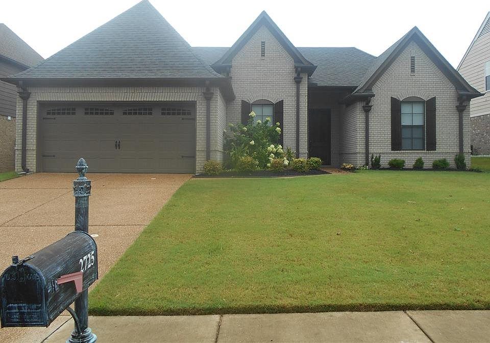 1st image of 2725 Creekside Dr