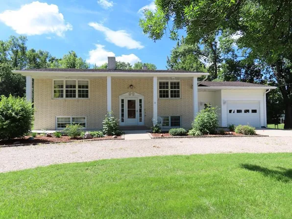 111 Bottineau Ave NW, Red Lake Falls, MN 56750
