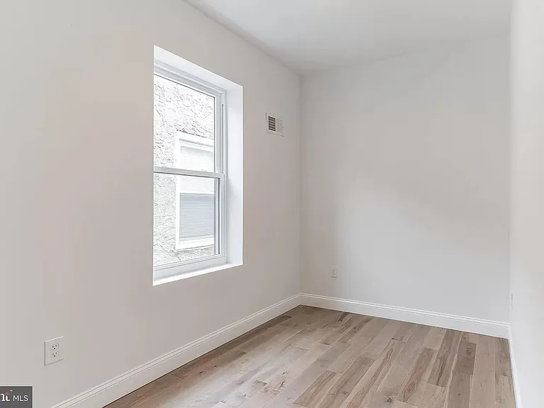 5612 Catharine St — Photo 18