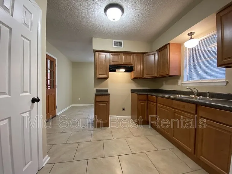 5014 French Bend Ln — Photo 5