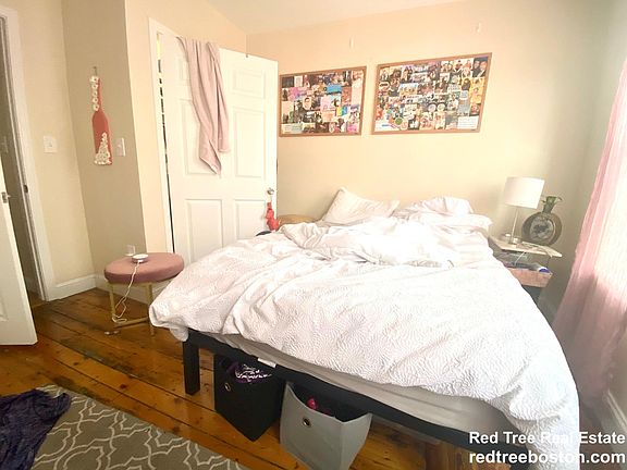 3rd image of 103 Orleans St #3D