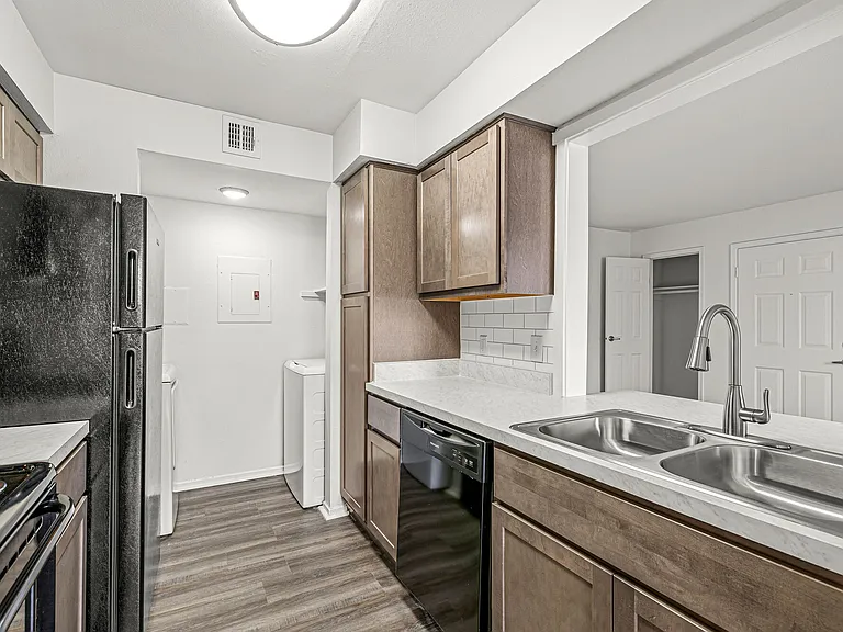 Enclave at Eagle Creek Apartments — Photo 50