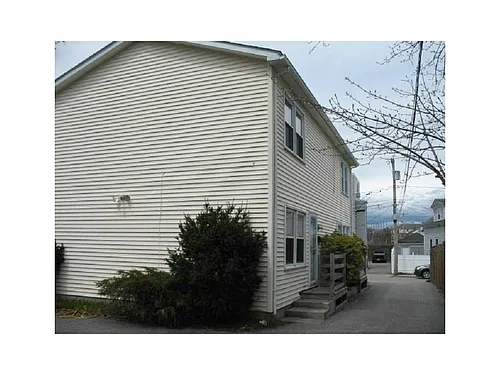 27 Weaver Ave #A Photo 1 27 Weaver Ave #A Photo 1