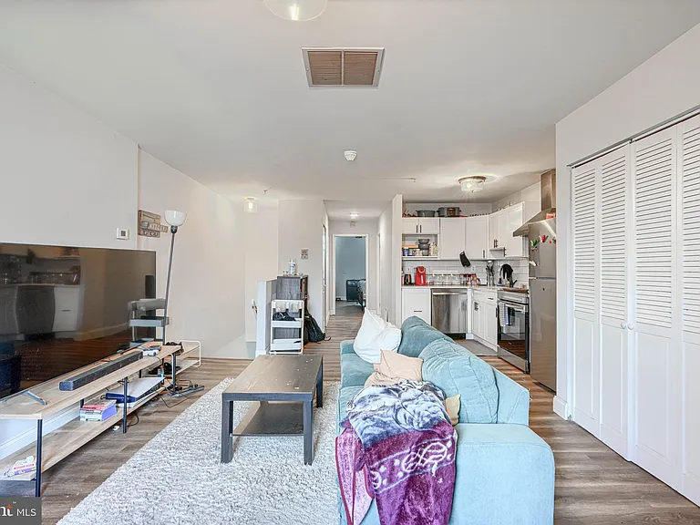 1729 Guilford Ave #3 — Photo 3