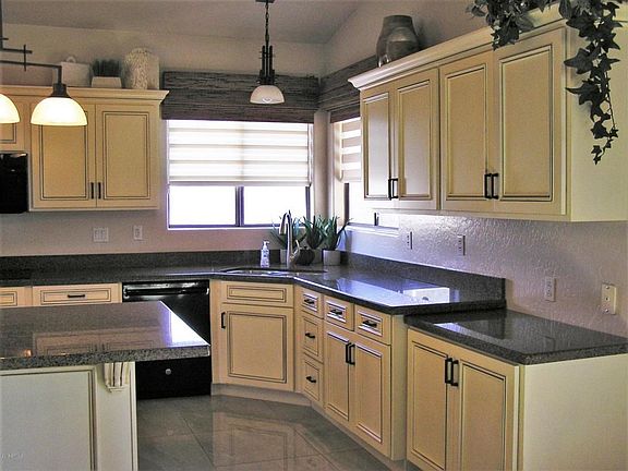 Windows at the sink