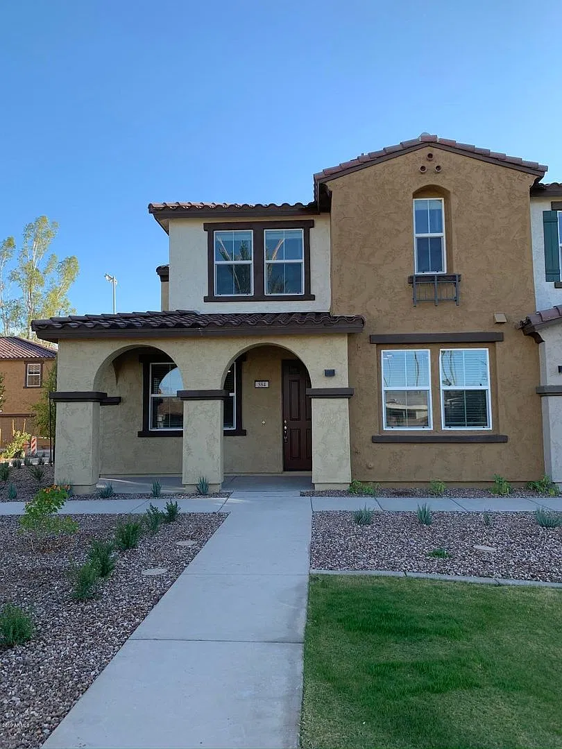 Unique opportunity! Rent a updated townhome in Tempe!! — Photo 1