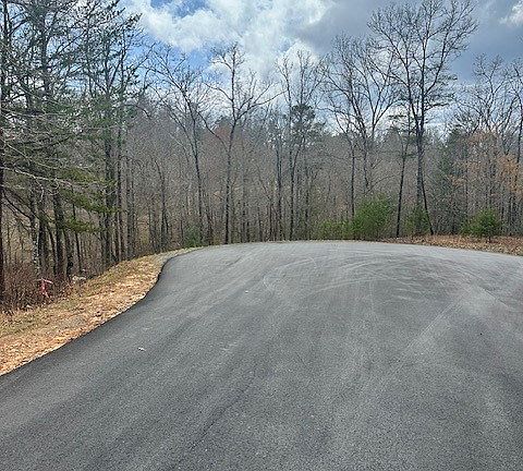 3rd image of 195 Trails End Rd
