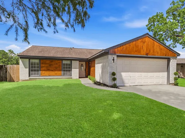 42 Lyrebird Dr, Spring, TX 77380